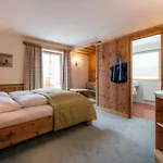 Garni Serfauserhof 4*